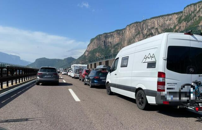 Incidenti E Traffico Intenso: Sull'Autobrennero Code E Rallentamenti In ...